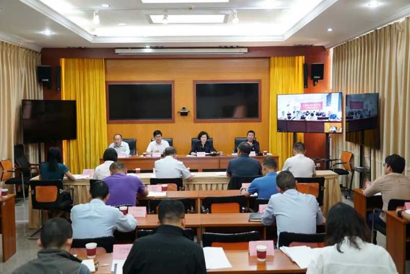 云南省廣電局與省應(yīng)急管理廳省氣象局聯(lián)合召開應(yīng)急廣播服務(wù)防汛救災工作推進會議
